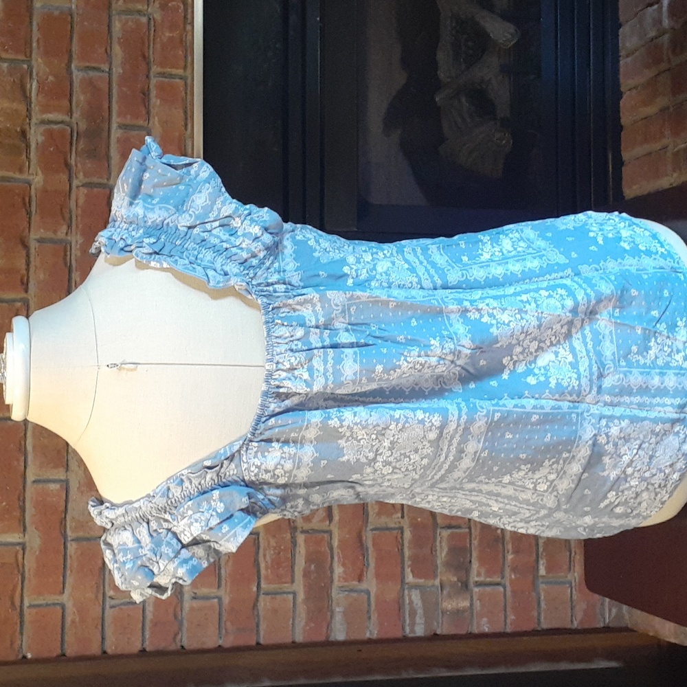 And The Why Ruffle Top - Picture 2 of 7